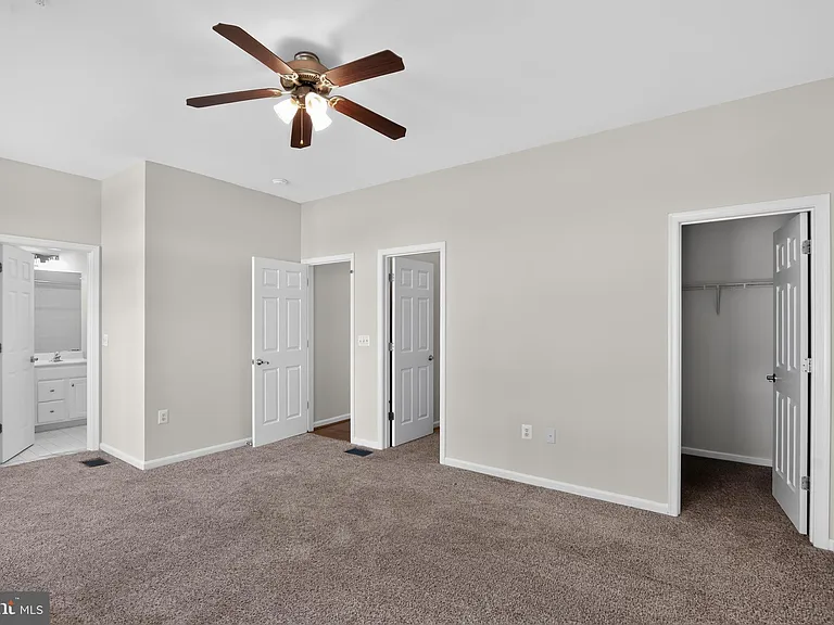 13945 Hollow Wind Way #101 — Photo 7