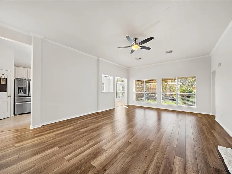 3310 Shadowchase Dr — Photo 4