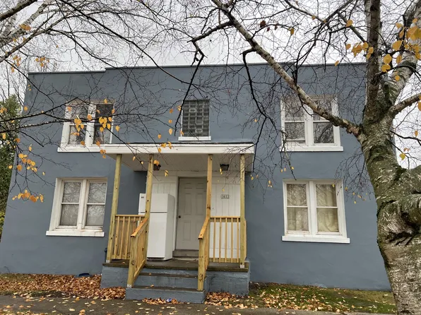 1611 Dewey St, Manitowoc, WI 54220