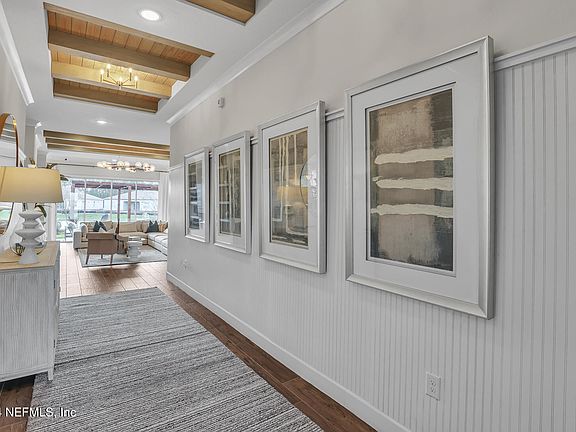 2nd image of 475 KNOTTED BIRCH Avenue