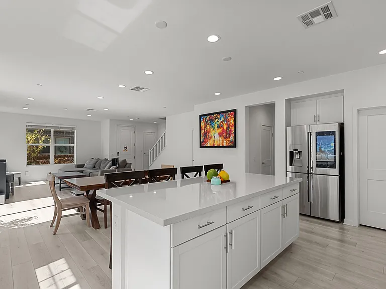 122 Red Brick Dr #6 — Photo 2
