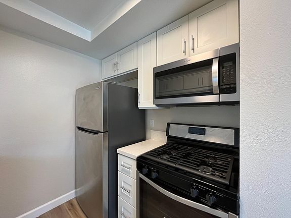 5th image of 11209 Sardis Ave APT 202