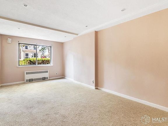 3rd image of 721 E 95th St #2