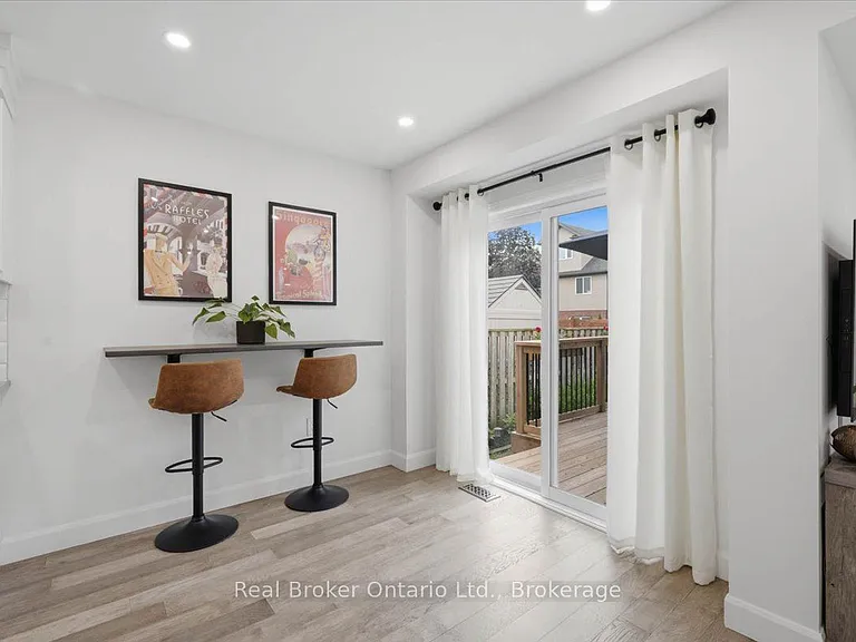 54 Laughland Ln — Photo 10