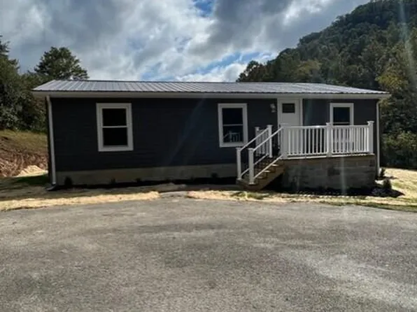 3402 Abbott Mtn, Prestonsburg, KY 41653