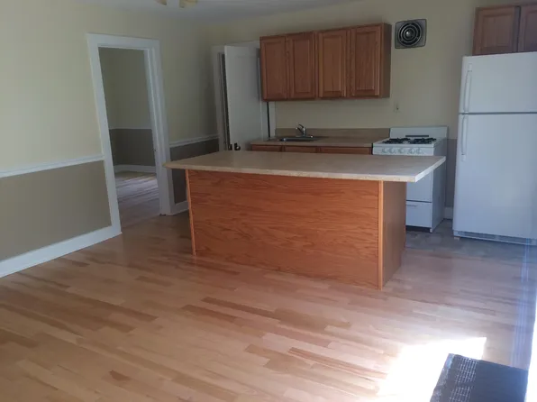 36 Lafayette Pl APT 5, Burlington, VT 05401