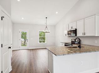400 Broadview St, Chapel Hill, TN 37034