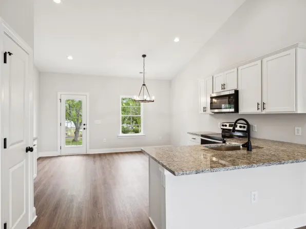400 Broadview St, Chapel Hill, TN 37034