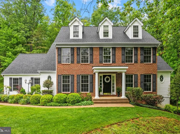 3164 Somerset Dr, Jeffersonton, VA 22724