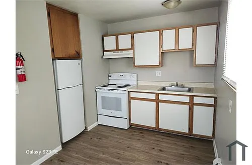 1677 Geneva St #8 Photo 1