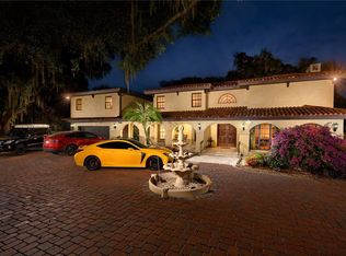 12103 N Brightwater Blvd, Temple Terrace, FL 33617