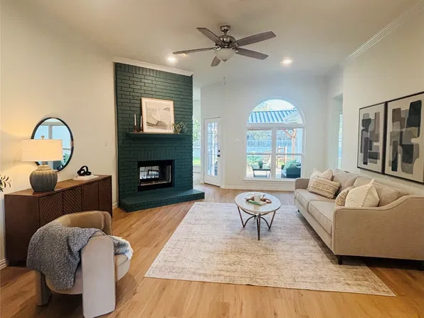 5013 Glen Springs Trl, Fort Worth, TX 76137