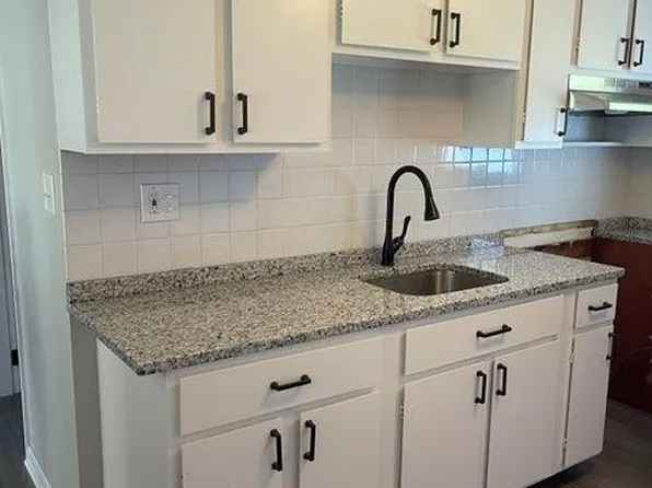 (undisclosed Address), Worcester, MA 01604