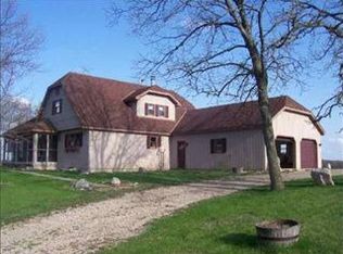 217 Sullivan St, Cambridge, WI 53523