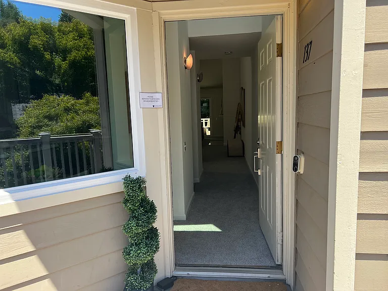 137 Koch Rd — Photo 2