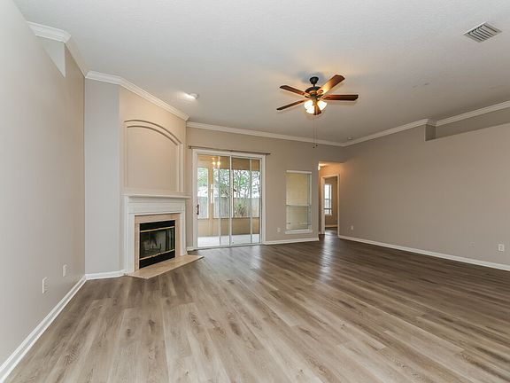 4th image of 12198 Captiva Bluff Cir W