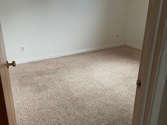 5th image of 704 14th St S #5
