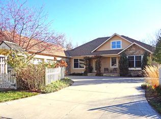 2644 Promontory Pl E, Maplewood, MN 55119