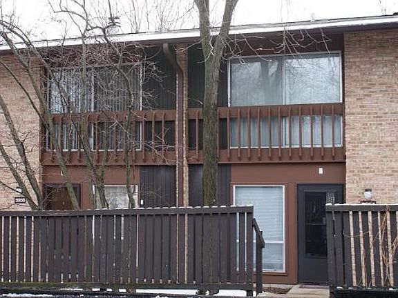 3rd image of 5954 Meadow Dr #153-C