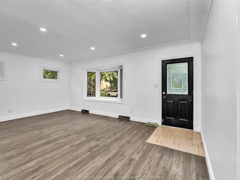 2032 Ford Blvd — Photo 13