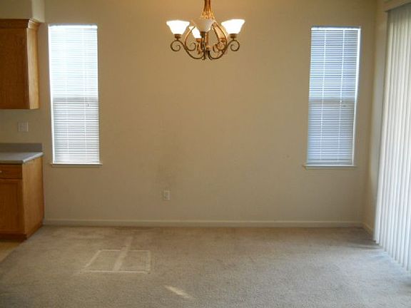 4th image of 1233 Laurel Park Cir