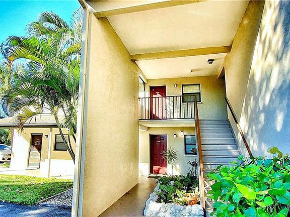 2nd image of 7283 Cloister Dr