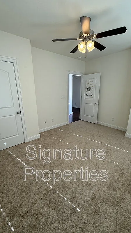5 bed, 3.0 bath, 3087 sqft, $3,995 — Photo 4