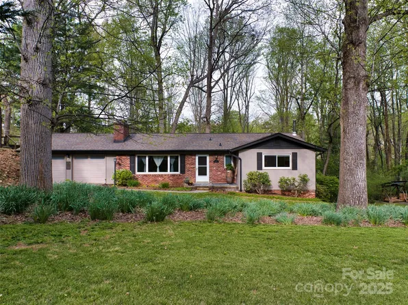 23 Zephyr Dr, Asheville, NC 28806