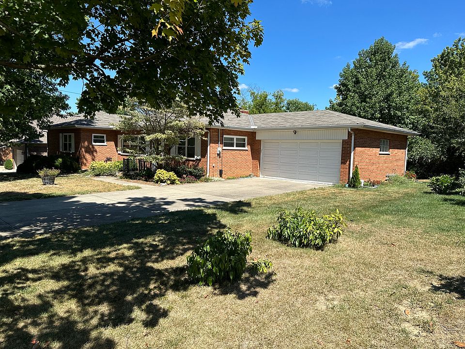 1st image of 20 Carran Dr