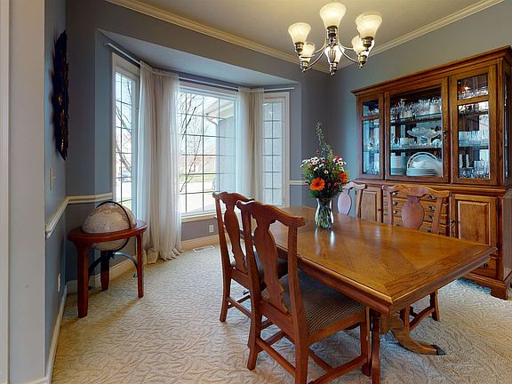 5th image of 12635 Oak Lane Cir
