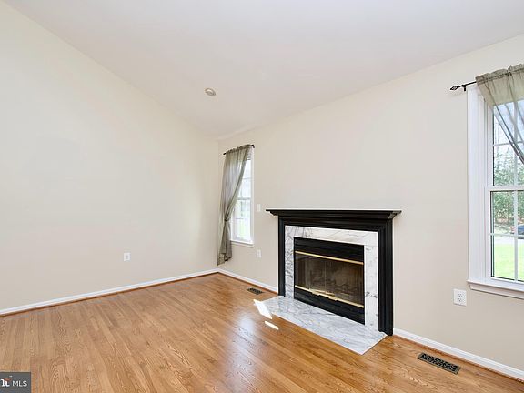 5th image of 12332 Knightsbridge Dr