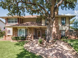 1405 Lookout Cir, Irving, TX 75060