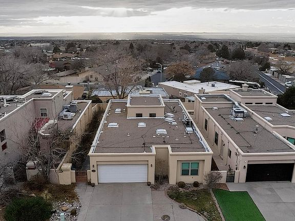 2nd image of 6021 Nasci Dr NE