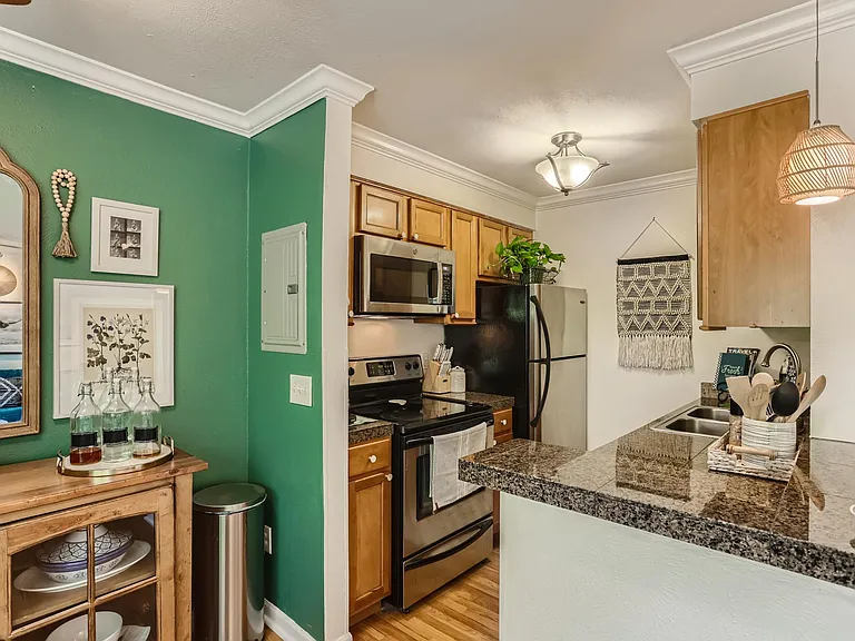 1055 E Ellsworth Ave #11 — Photo 4