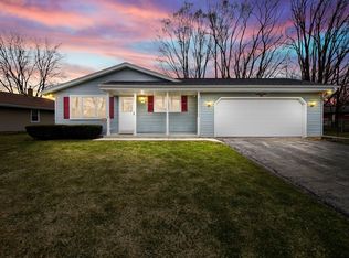205 7th St, Waterford, WI 53185