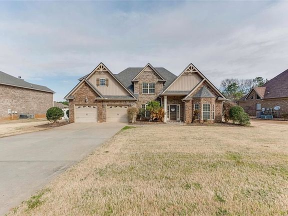 2nd image of 108 Berrywood Ct