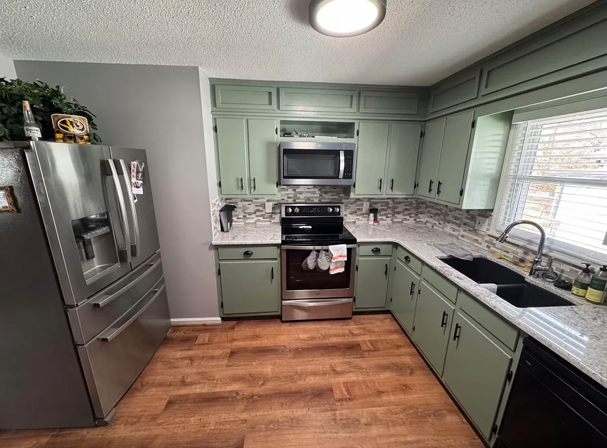 2 bed, $1,400 — Photo 4