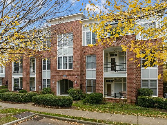 2nd image of 401 Finsbury St APT 202