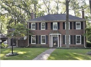1734 Pontiac Rd SE, East Grand Rapids, MI 49506
