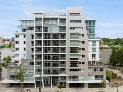 1260 NW Naito Pkwy, Portland, OR, 97209