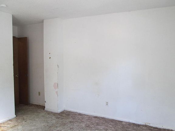3rd image of 815 Madison Ave