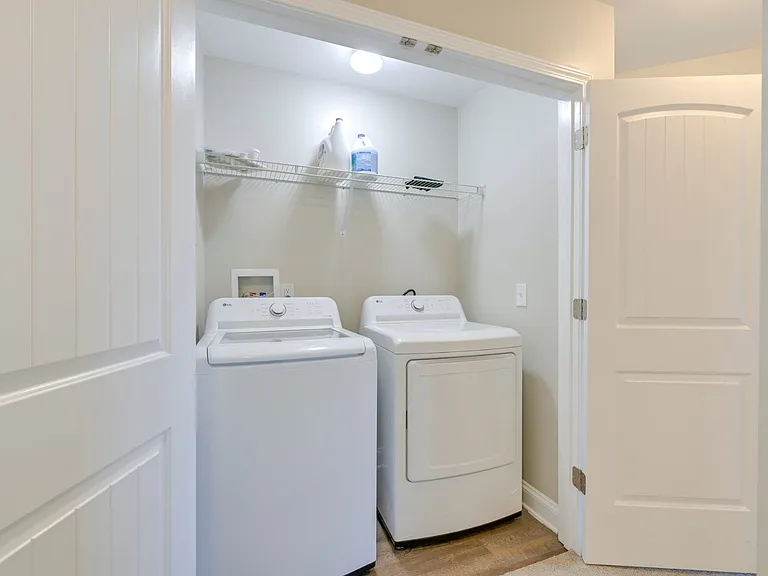 4998 Roberta Rd #4998 — Photo 11