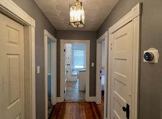 25 W Warwick Ave, West Warwick, RI 02893
