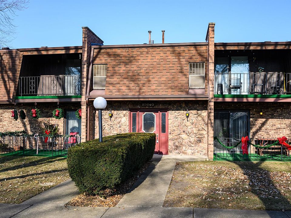 1st image of 10640 Brooklodge Ln
