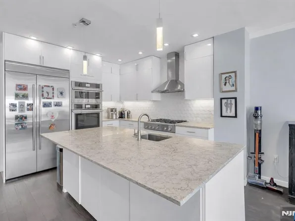 314 The Promenade, Edgewater, NJ 07020