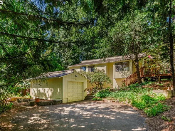 10715 SW 41st Ave, Portland, OR 97219