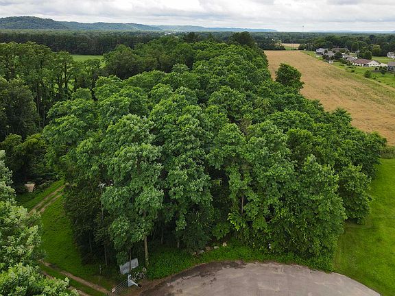 4th image of Highbanks Rd