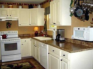 3rd image of 6419 Peters Ln