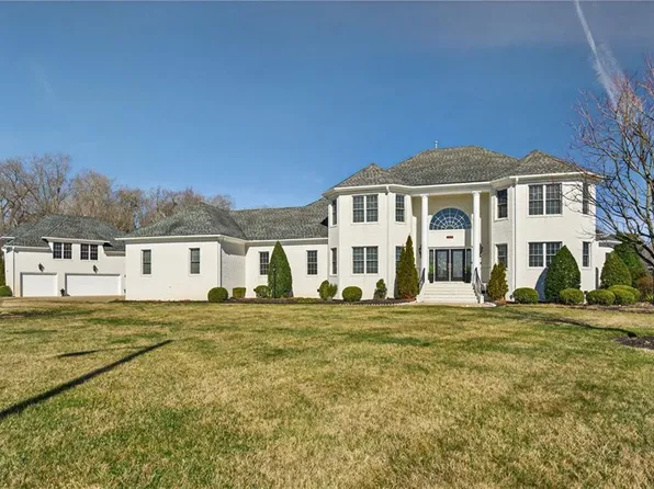 1400 Traciene Dr, Chesapeake, VA 23322