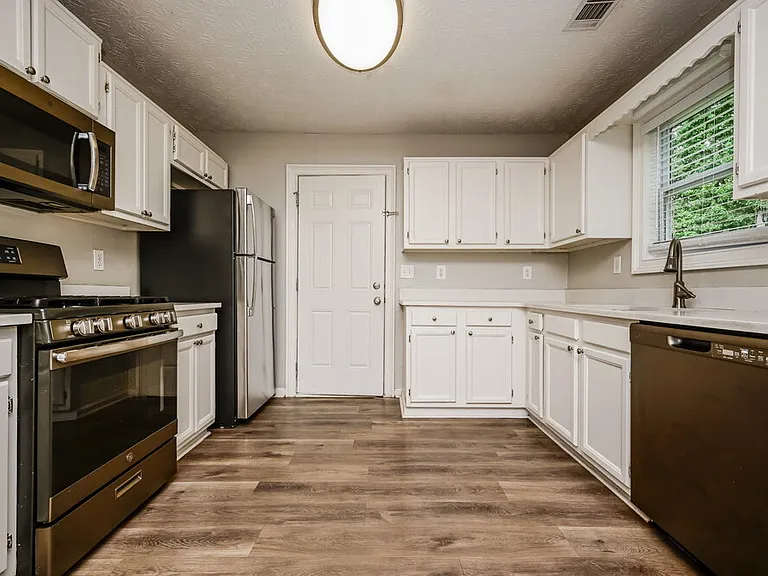2600 Trotters Walk Trl — Photo 5